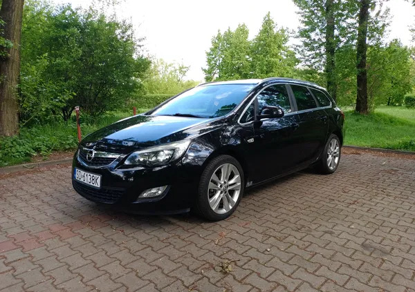 samochody osobowe Opel Astra cena 29900 przebieg: 226770, rok produkcji 2010 z Sucha Beskidzka